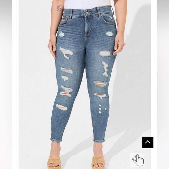 Torrid size 16 Bombshell Skinny Premium Stretch High-Rise Destructed Jean - Picture 5 of 5